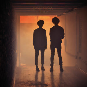 Hipnótica - A La Luz